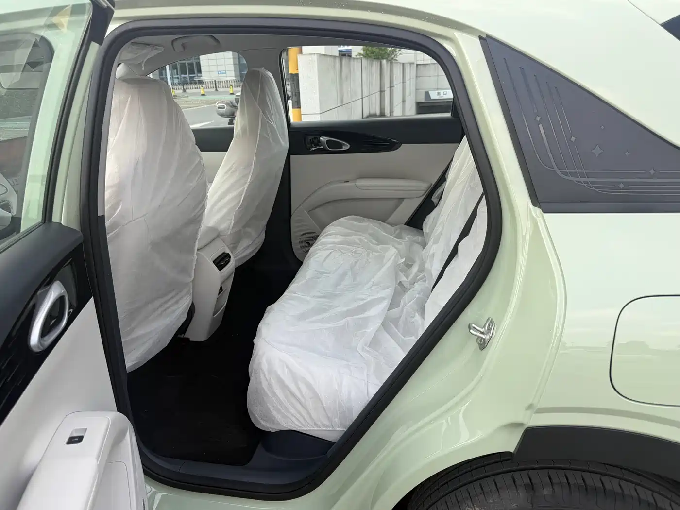 Geely Galaxy Starry Wish 2026 Model 310km Dream Edition фото 8