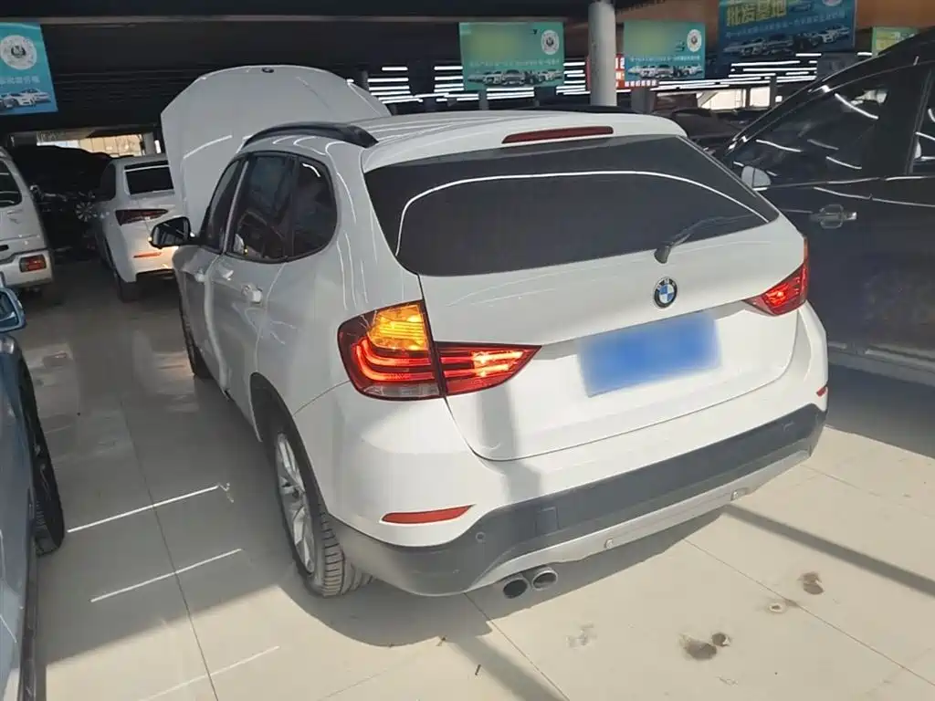BMW X1 2014 sDrive18i Fashion Edition фото 5