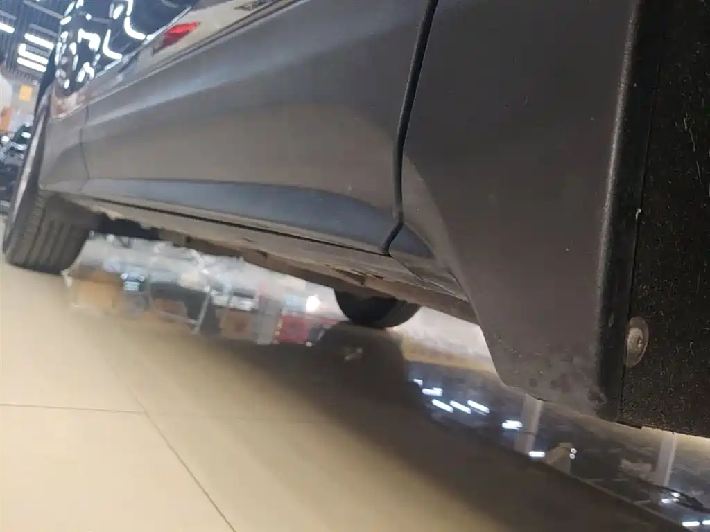 Chevrolet Equinox 2018 535T Automatic Frontier Edition фото 21