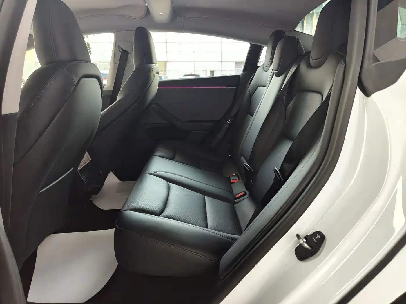 Tesla Model 3 2026 2025 Model Year Facelift Rear-Wheel Drive