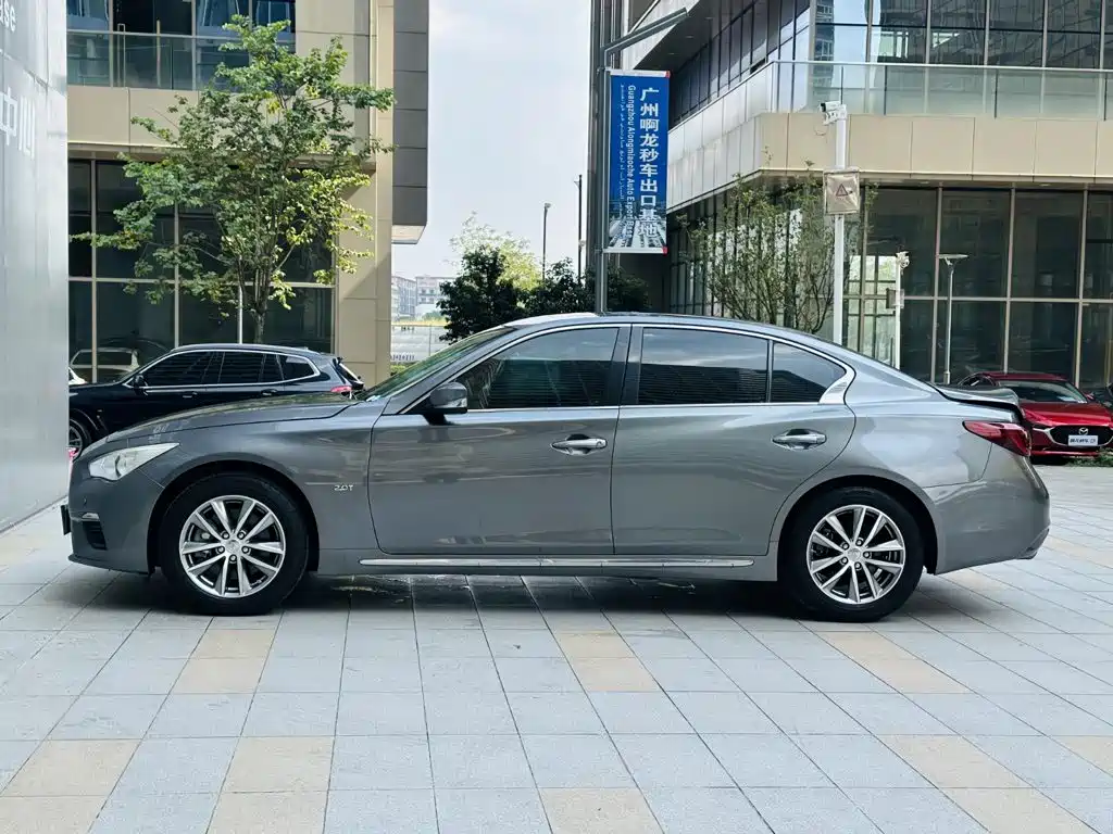 Infiniti Q50L 2018 2018 2.0T Comfort Version China V