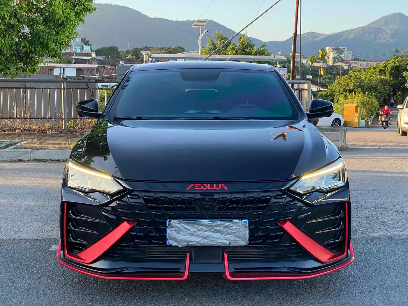 DONGFENG YI HYUN MAX
