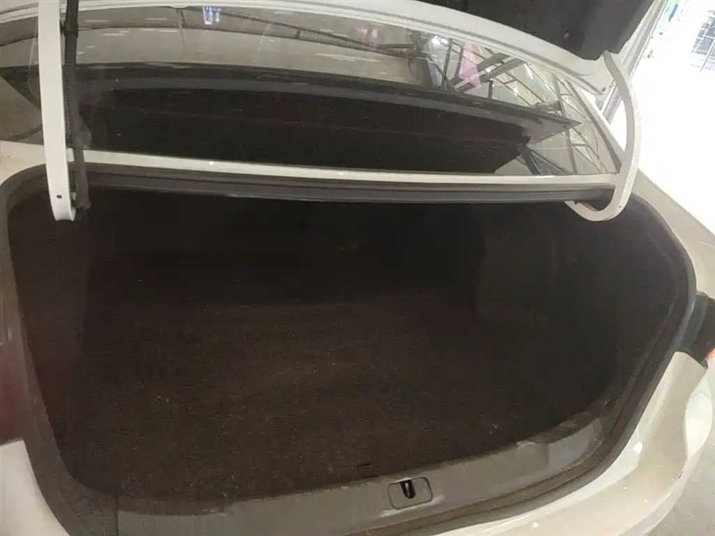 Buick Excelle 2019 18T Auto Connected Elite China VI фото 12