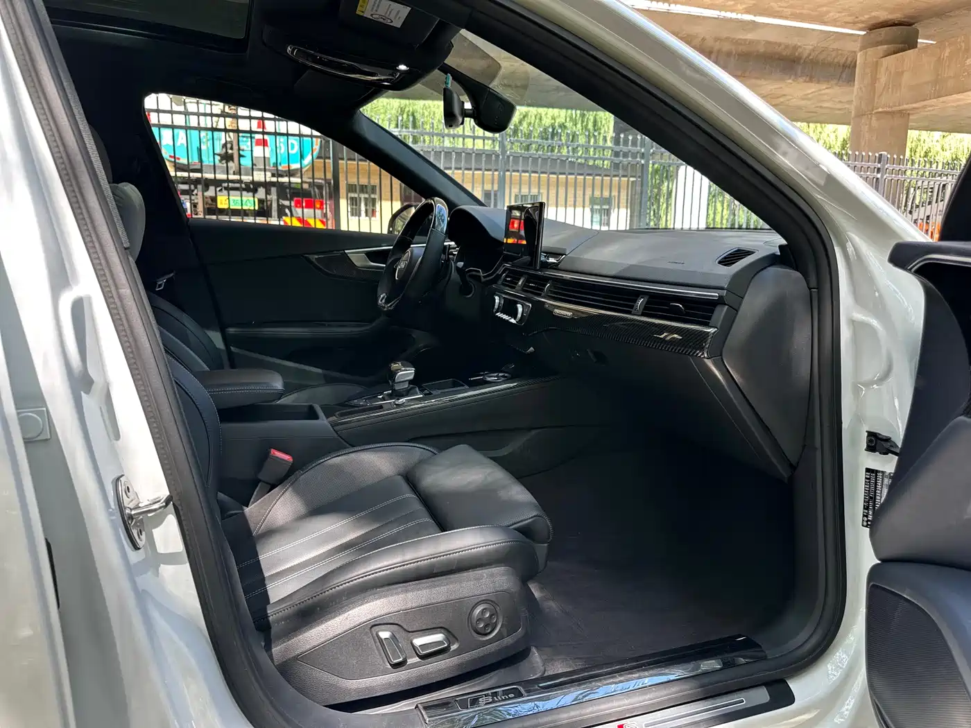 Audi A4L 2024 40 TFSI Luxury Dynamic фото 18