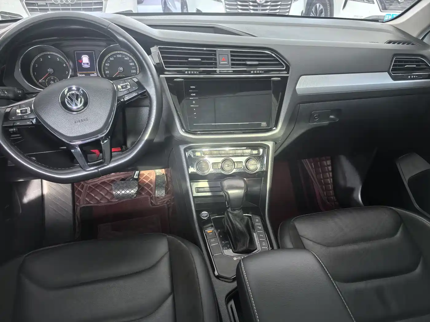 Volkswagen Tiguan L 2020 330TSI Auto 2WD Smart Luxury China VI фото 8