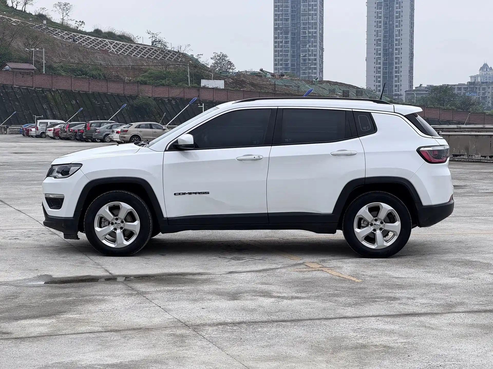 Фото 8 - Jeep Compass