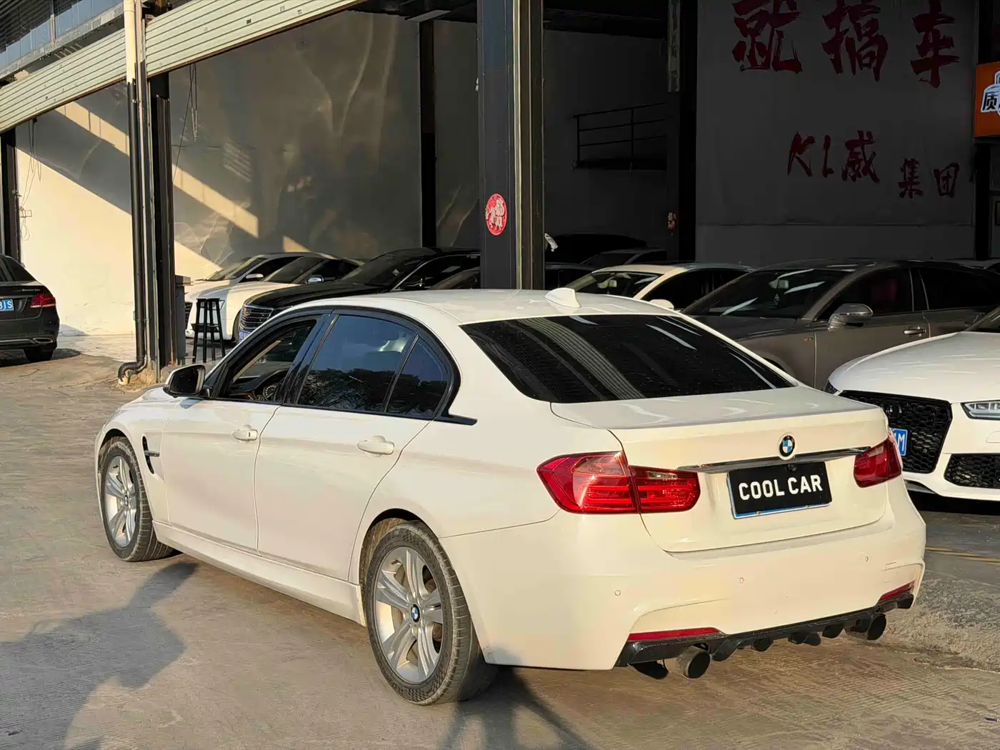BMW 3 Series 2014 328Li Fashion фото 5