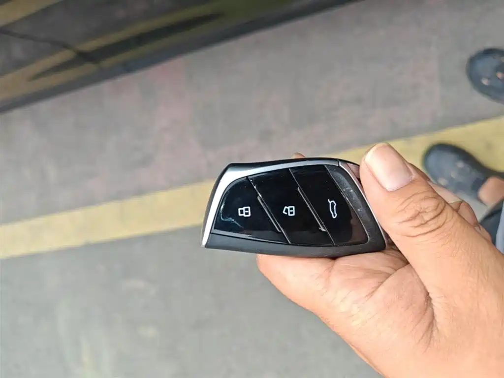 SAIC Maxus Maxus G50 PHEV 2025 Pilot Edition фото 9