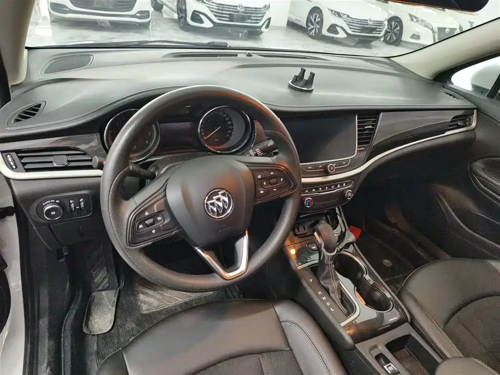 Buick Verano 2020 20T CVT Leading фото 10