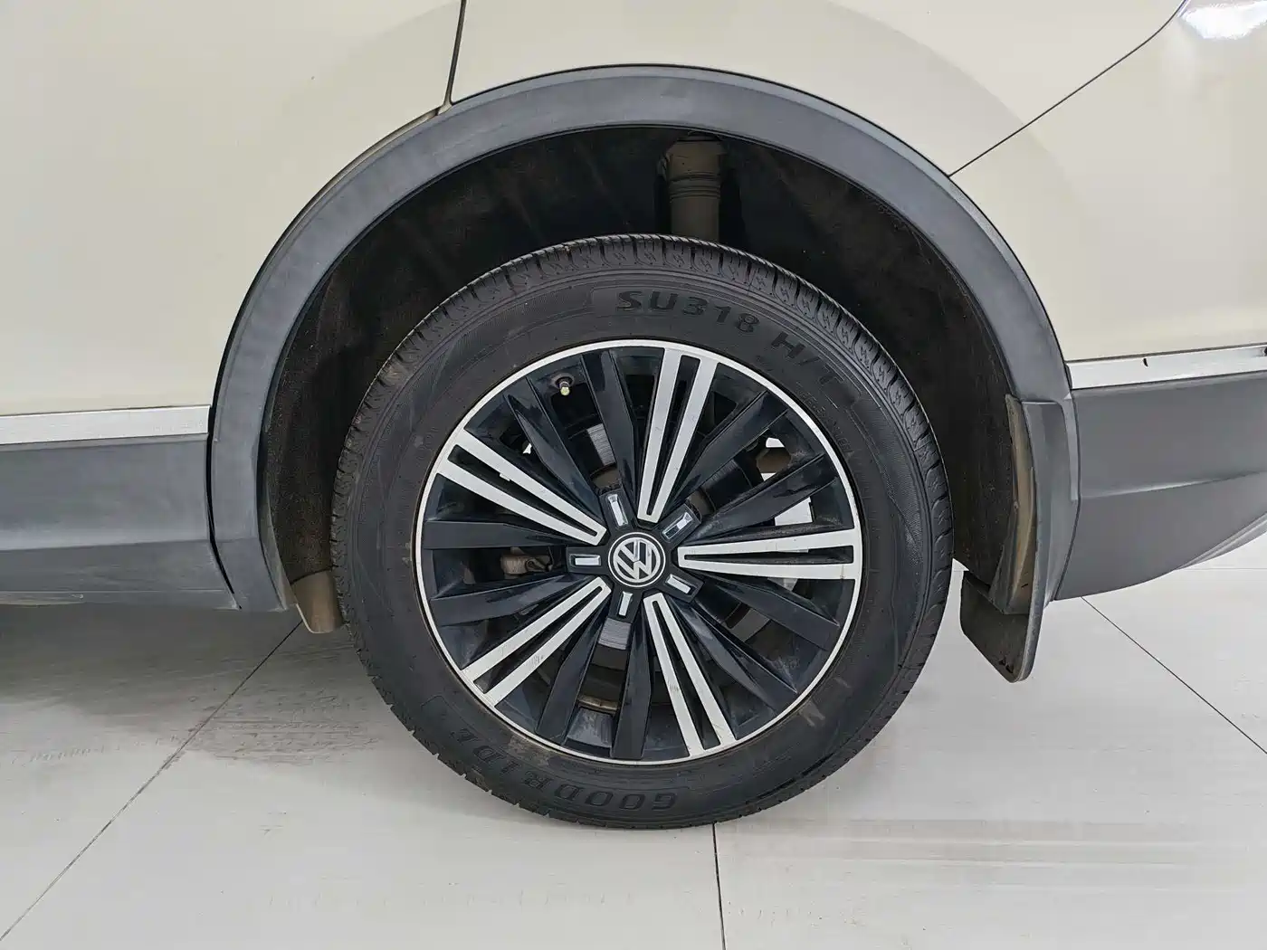 Volkswagen Tiguan L 2019 330TSI Automatic 2WD Panorama Comfort Edition China VI фото 35