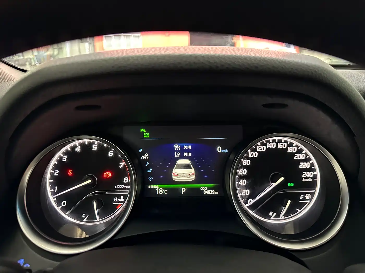 Toyota Camry 2018 2.5G Luxury Edition фото 11