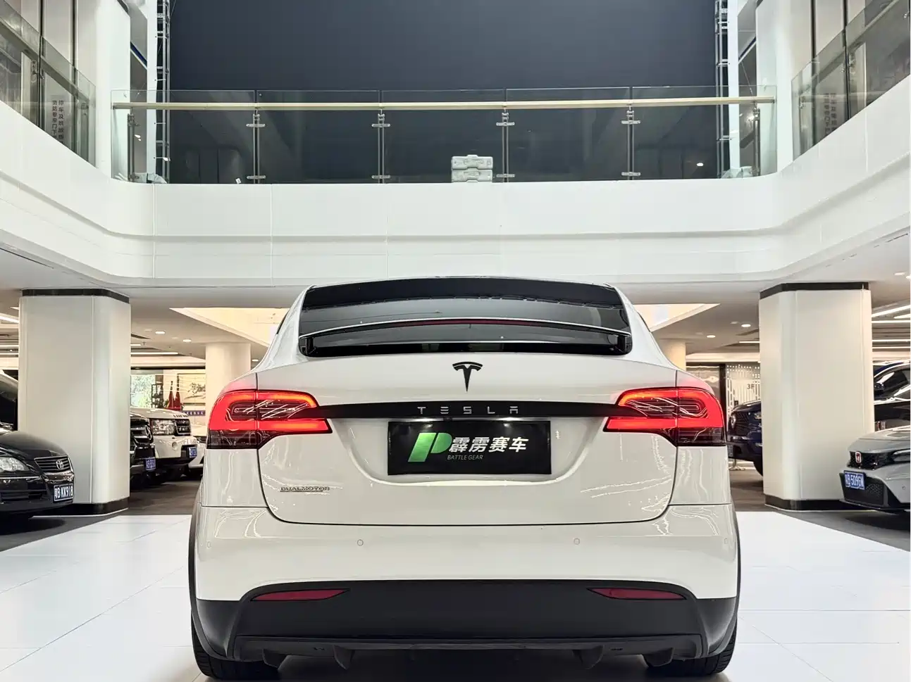 TESLA MODEL X