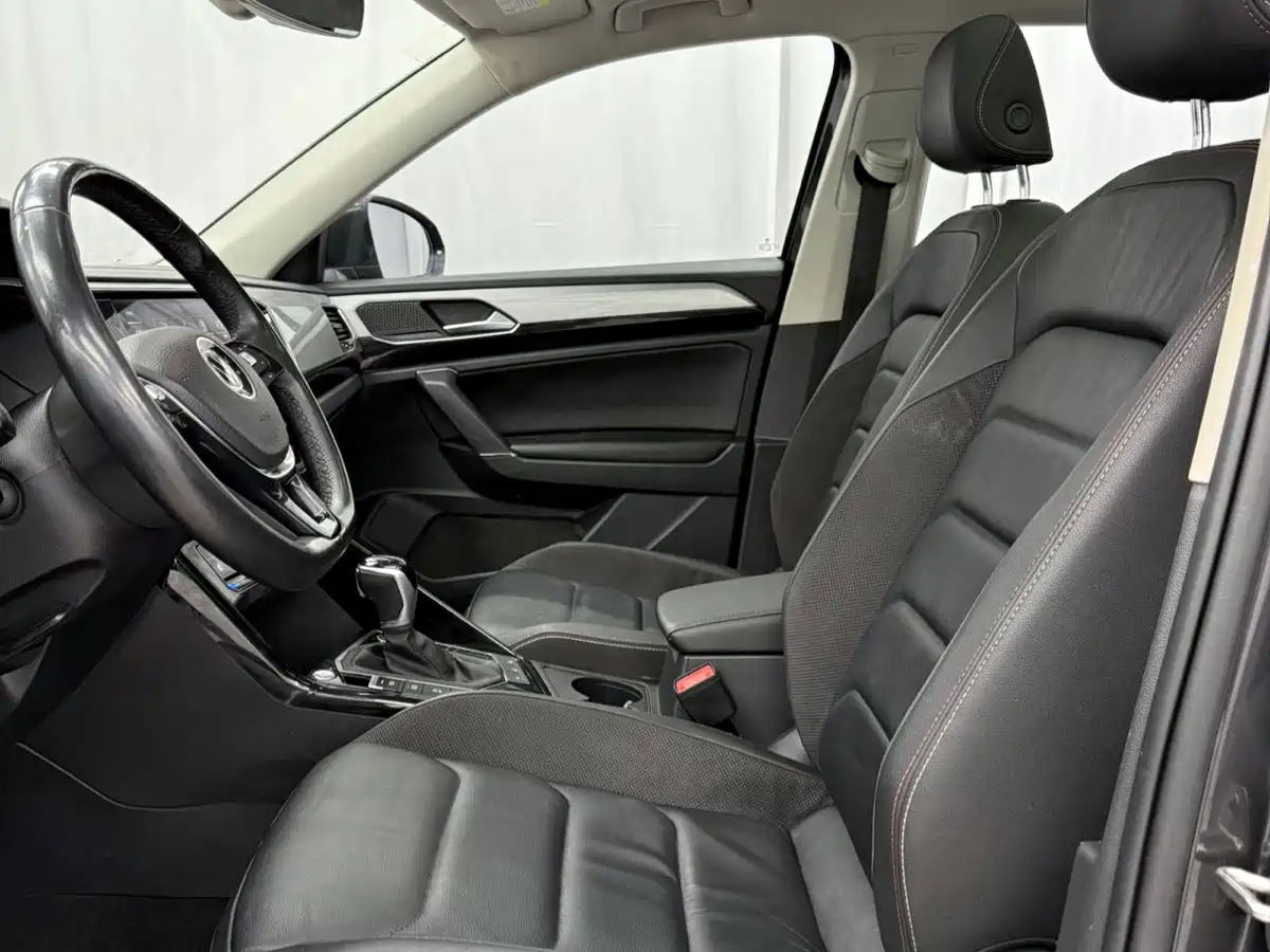 Volkswagen Tayron 2022 280TSI 2WD Luxury Smart Connect Edition фото 10