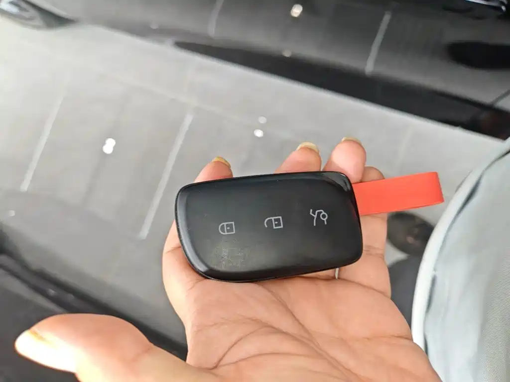 Lynk & Co 10 EM-P 2026 2025 240km Base