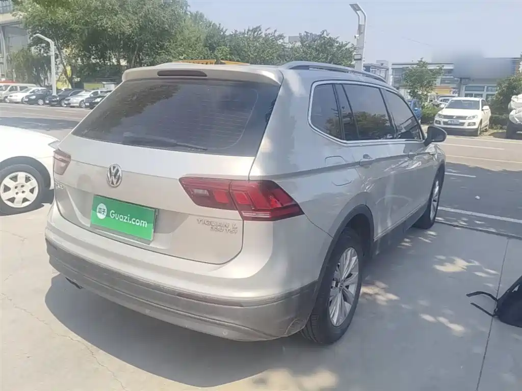 Volkswagen Tiguan L 2018 330TSI Automatic 2WD Trend Edition фото 7
