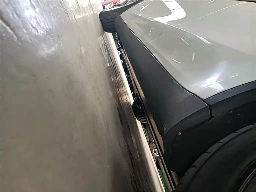 Фото 22 - Tesla Model Y