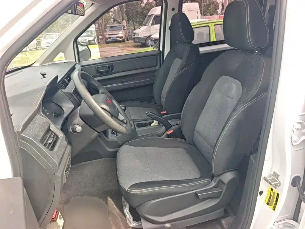 Wuling Motors Wuling Hongguang PLUS 2024 2020 1.5L Manual Standard 5-seater