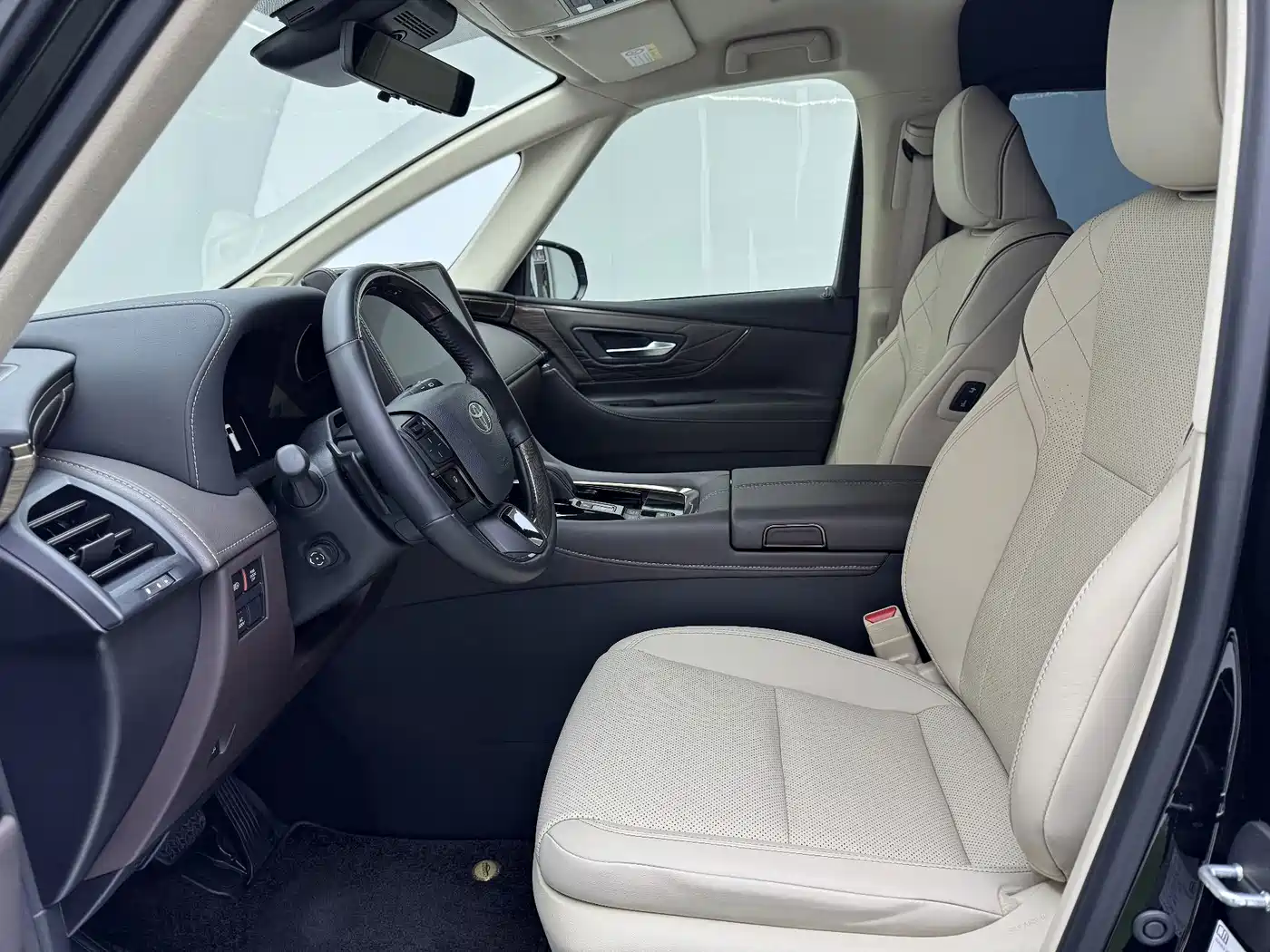 Toyota Alphard 2025 2024 Hybrid 2.5L Ultimate Enjoyment Edition