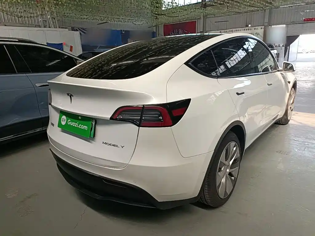 Фото 7 - Tesla Model Y