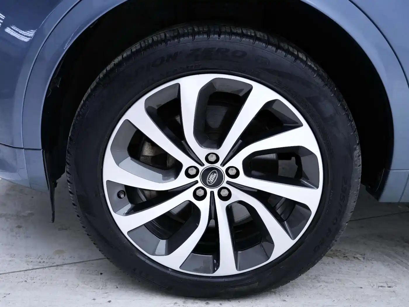 Land Rover Discovery Sport 2020 249PS R-Dynamic Performance фото 9