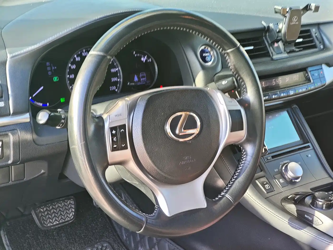 Фото 7 - Lexus CT