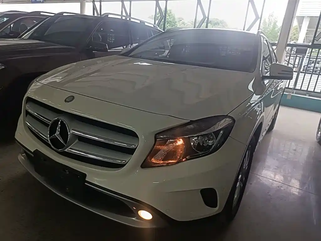 Mercedes-Benz GLA 2016 GLA 200 Dynamic
