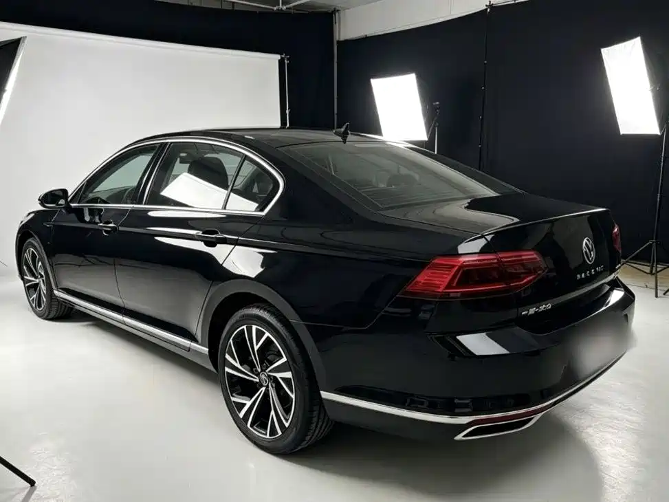Фото 21 - Volkswagen Magotan