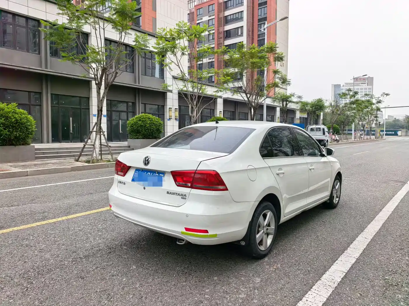 Volkswagen Santana 2015 1.6L Automatic Comfort Edition фото 7