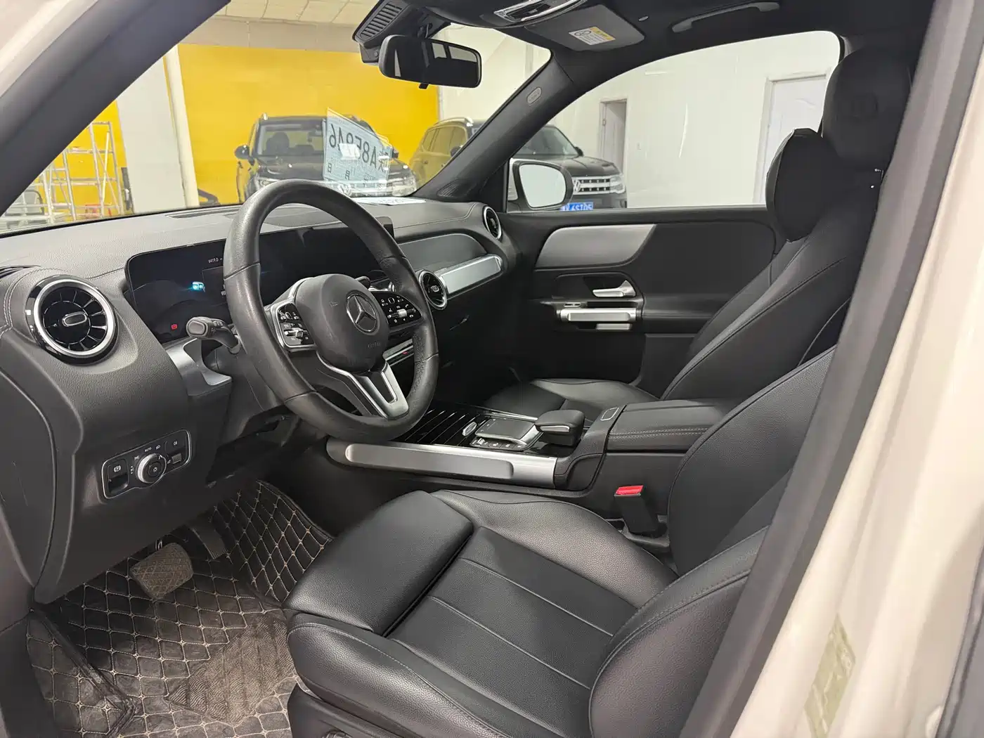 Mercedes-Benz GLB 2022 Facelift II GLB 200 Style фото 4