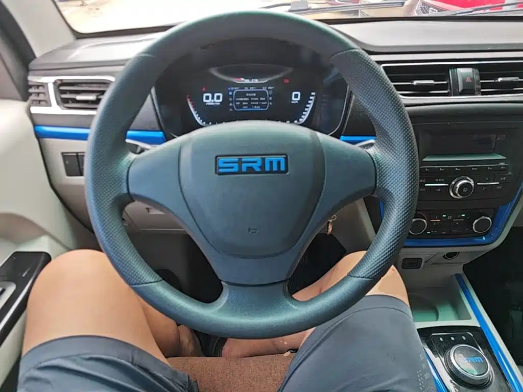 SRM Xinyuan Good Luck 2024 2023 Standard Passenger Vehicle