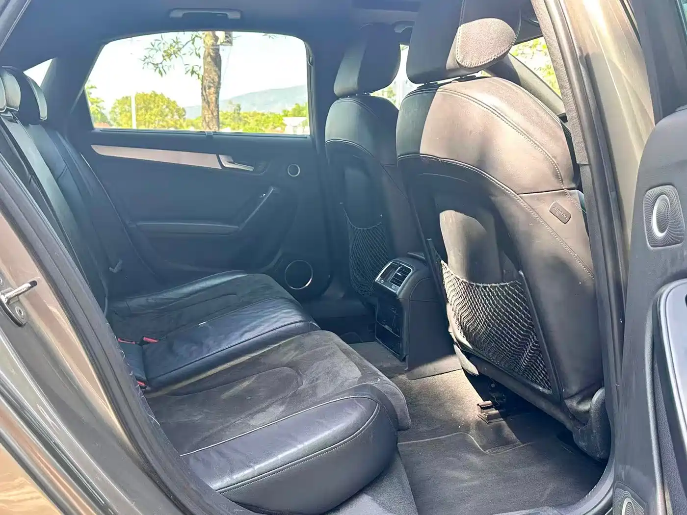 Audi A4L 2011 1.8 TFSI Comfort фото 4
