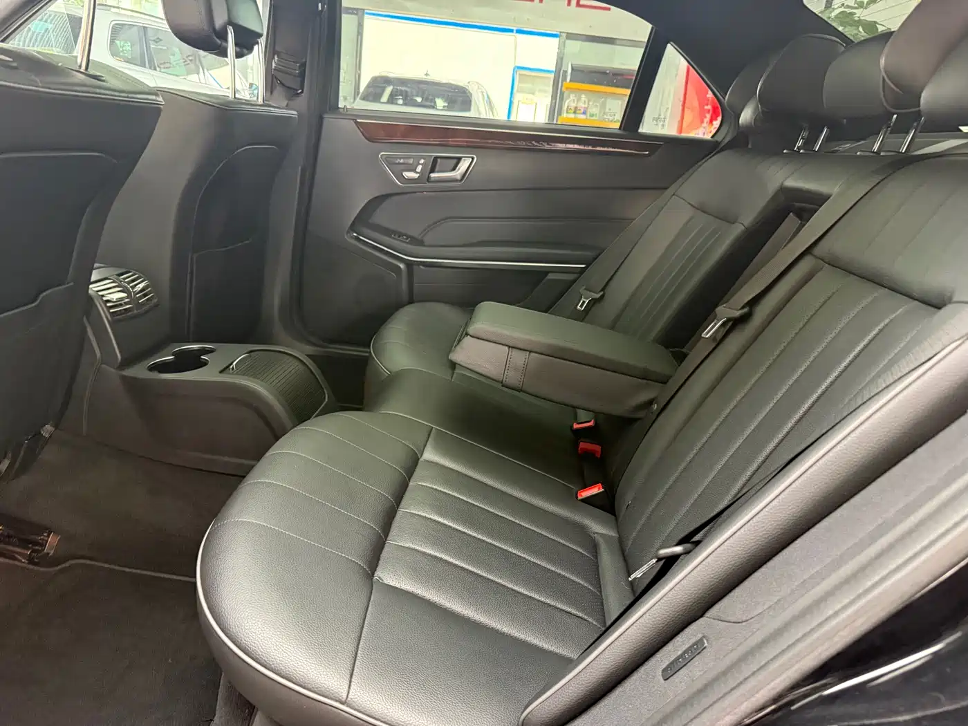 Mercedes-Benz E-Class 2015 Facelift E 260 L фото 24