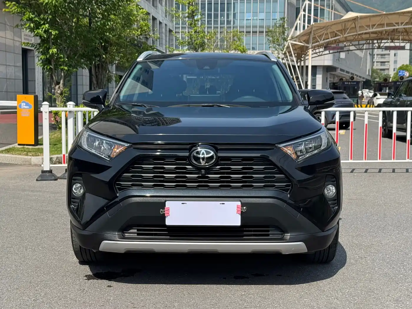 Toyota RAV4 Rongfang 2022 2.0L CVT 2WD Trend Edition фото 2