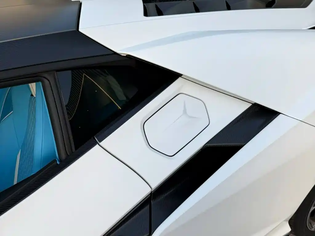 Lamborghini Revuelto 2025 2023 6.5L PHEV Standard