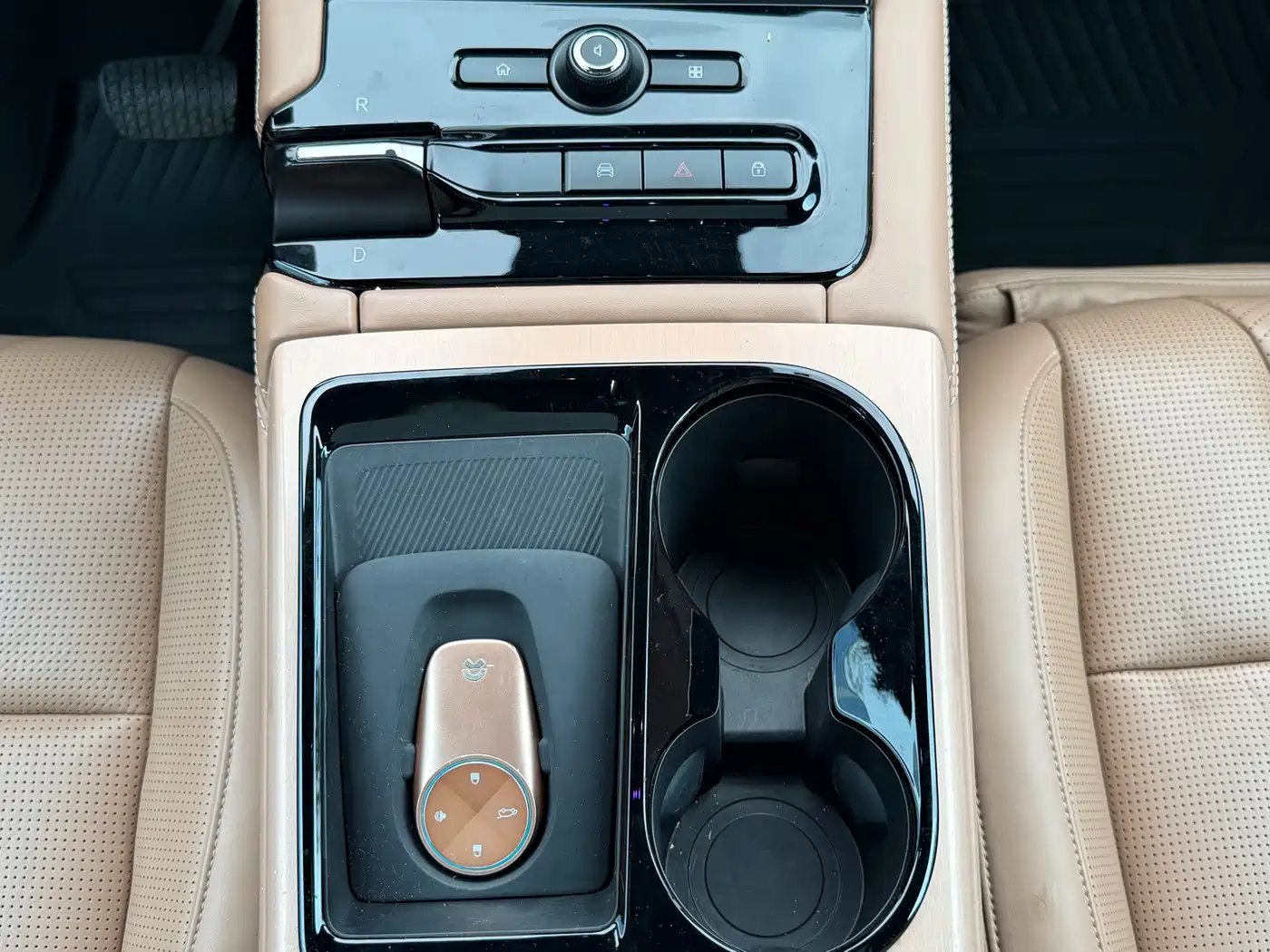 NIO ES8 2018 2018 Founder Edition