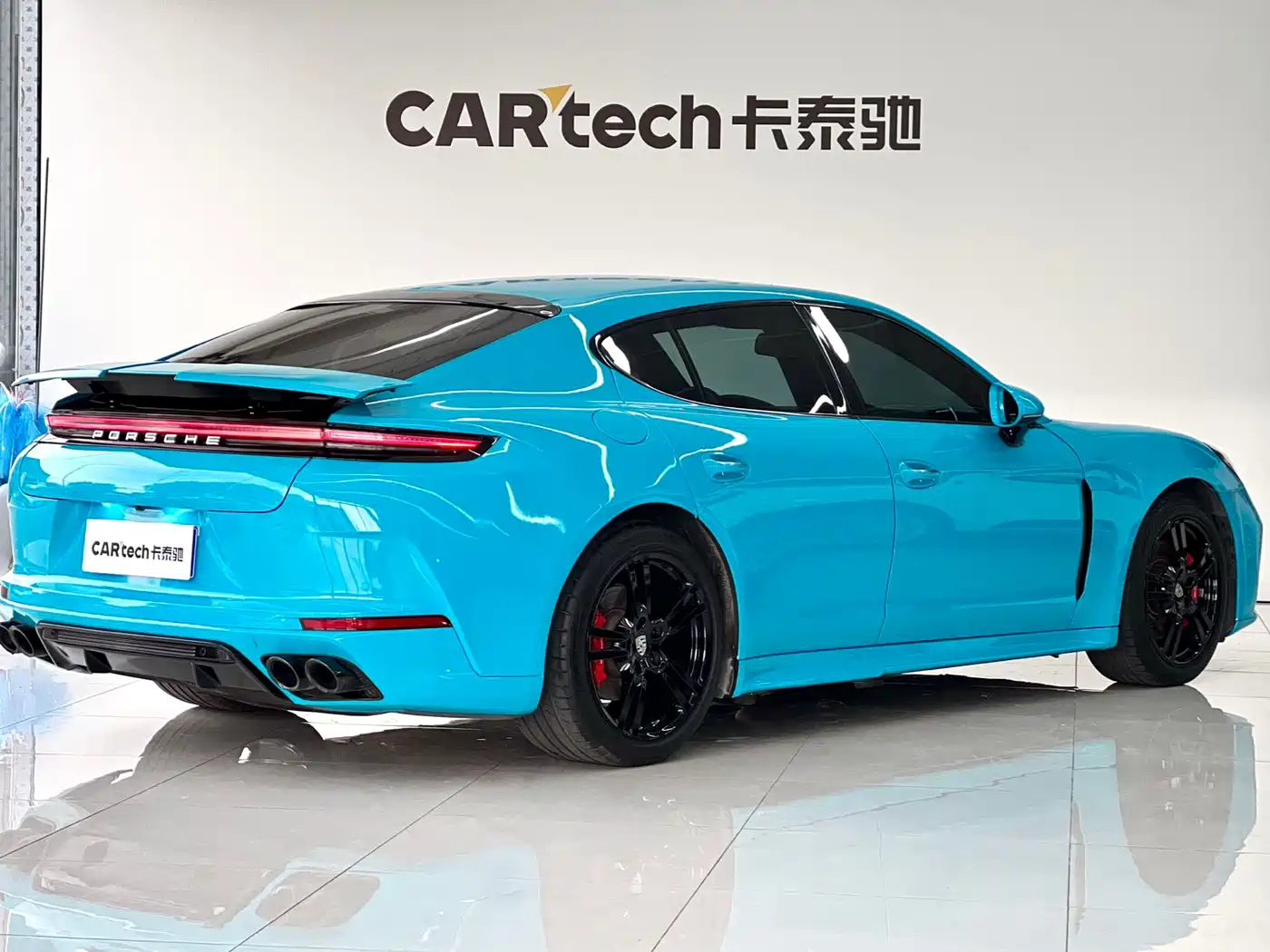 Porsche Panamera 2014 Panamera 4 3.0T фото 8