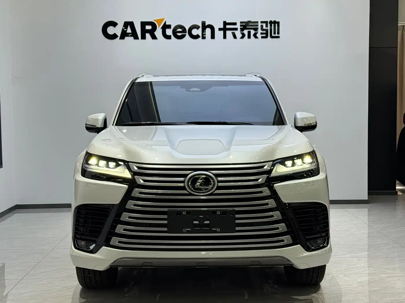 Lexus LX 2025 2025 700h VIP World Edition