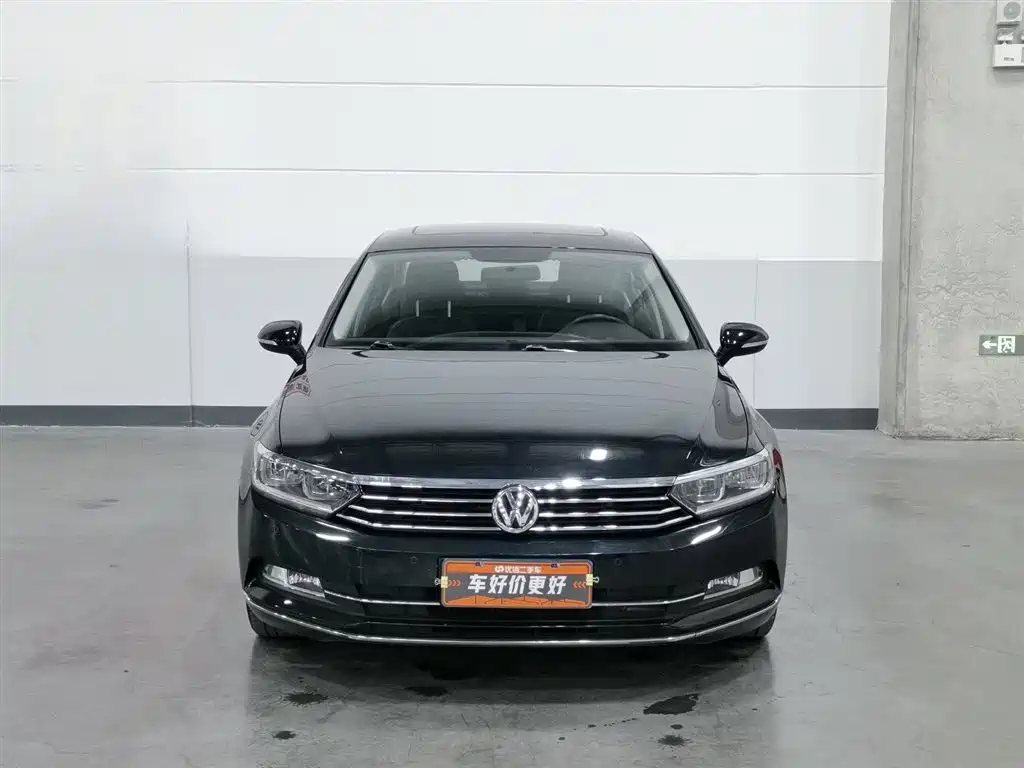 Volkswagen Magotan 2019 330TSI DSG Leading China VI фото 3
