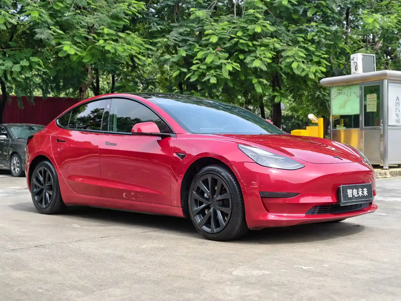 Photo 4 - Tesla Model 3