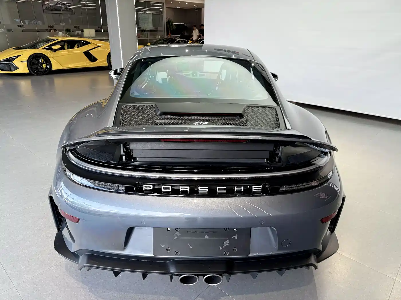 Porsche 911 2025 GT3 Touring Edition 4.0L фото 3