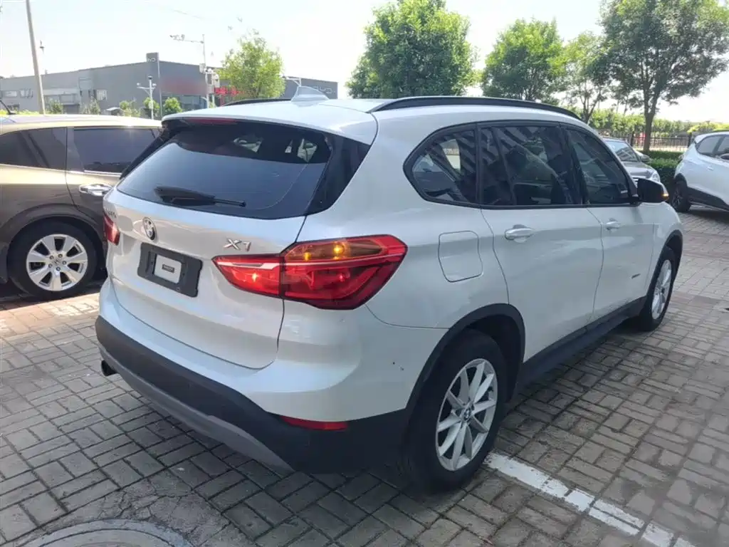 BMW X1 2016 sDrive18Li Fashion Model фото 7