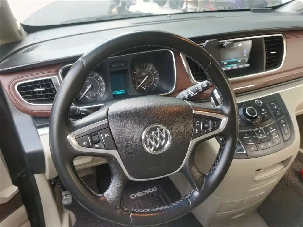 Buick GL8 2018 28T Luxury Model China VI фото 3