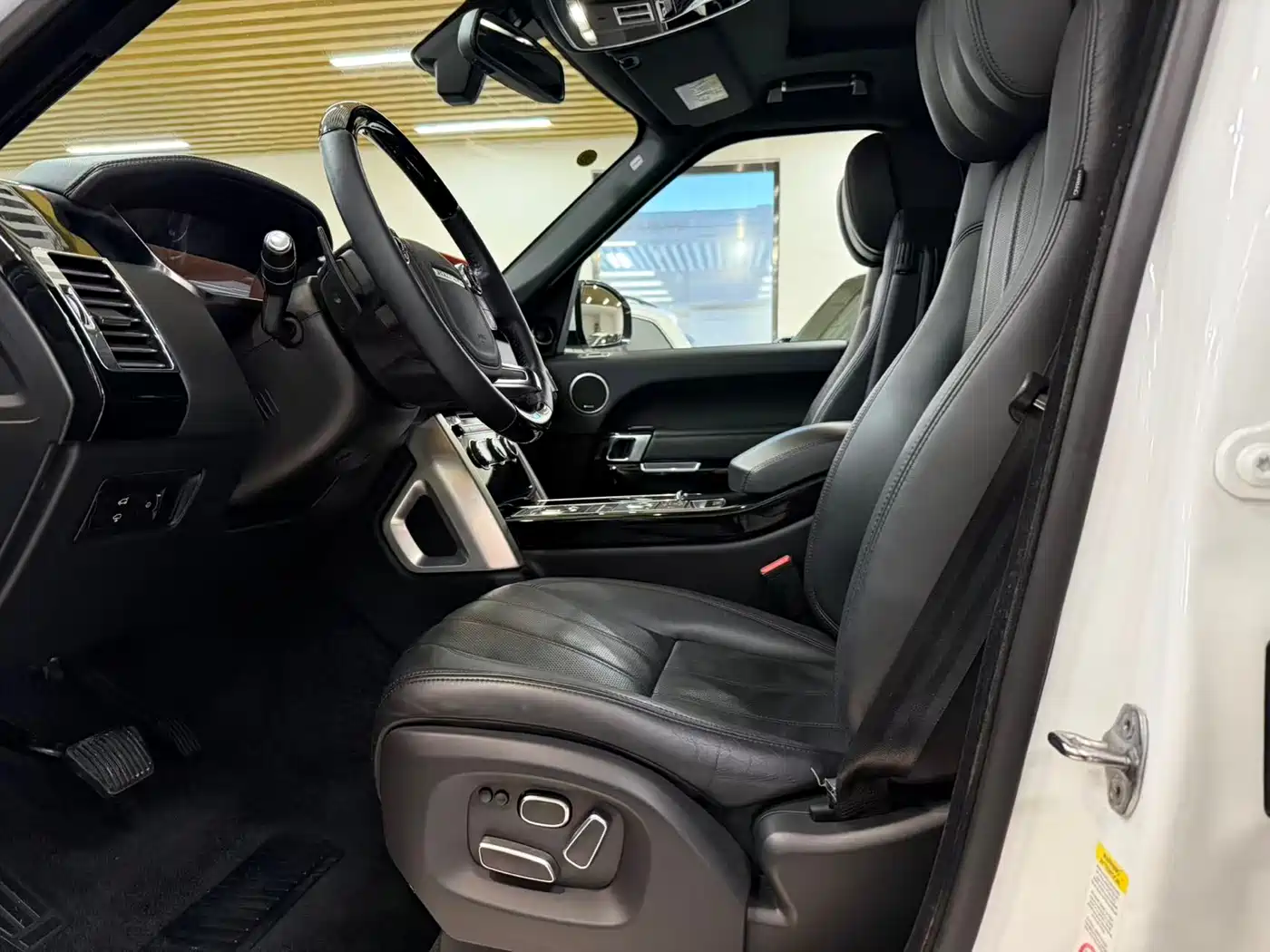 Land Rover Range Rover 2014 3.0 SC V6 Vogue SE фото 5