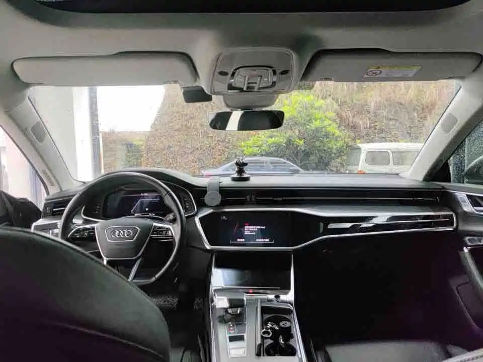 Audi A7 2023 Model 45 TFSI Premium Selection Edition фото 9