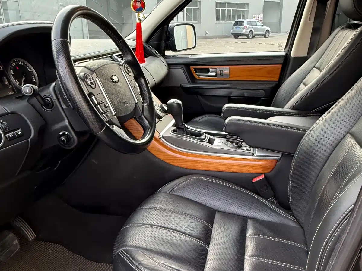 Land Rover Range Rover Sport 2011 5.0 SC V8 HSE фото 4