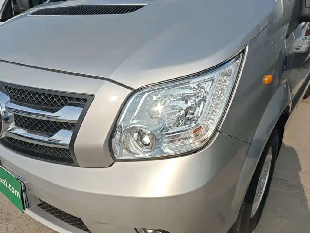 Foton Tuyano 2023 2023 2.0T Automatic Jixiang Long Wheelbase Medium Roof Single Rear Wheel 7/9-Seater
