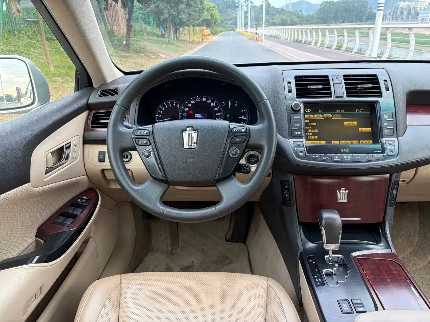 Toyota Crown 2010 3.0L Royal Saloon фото 7