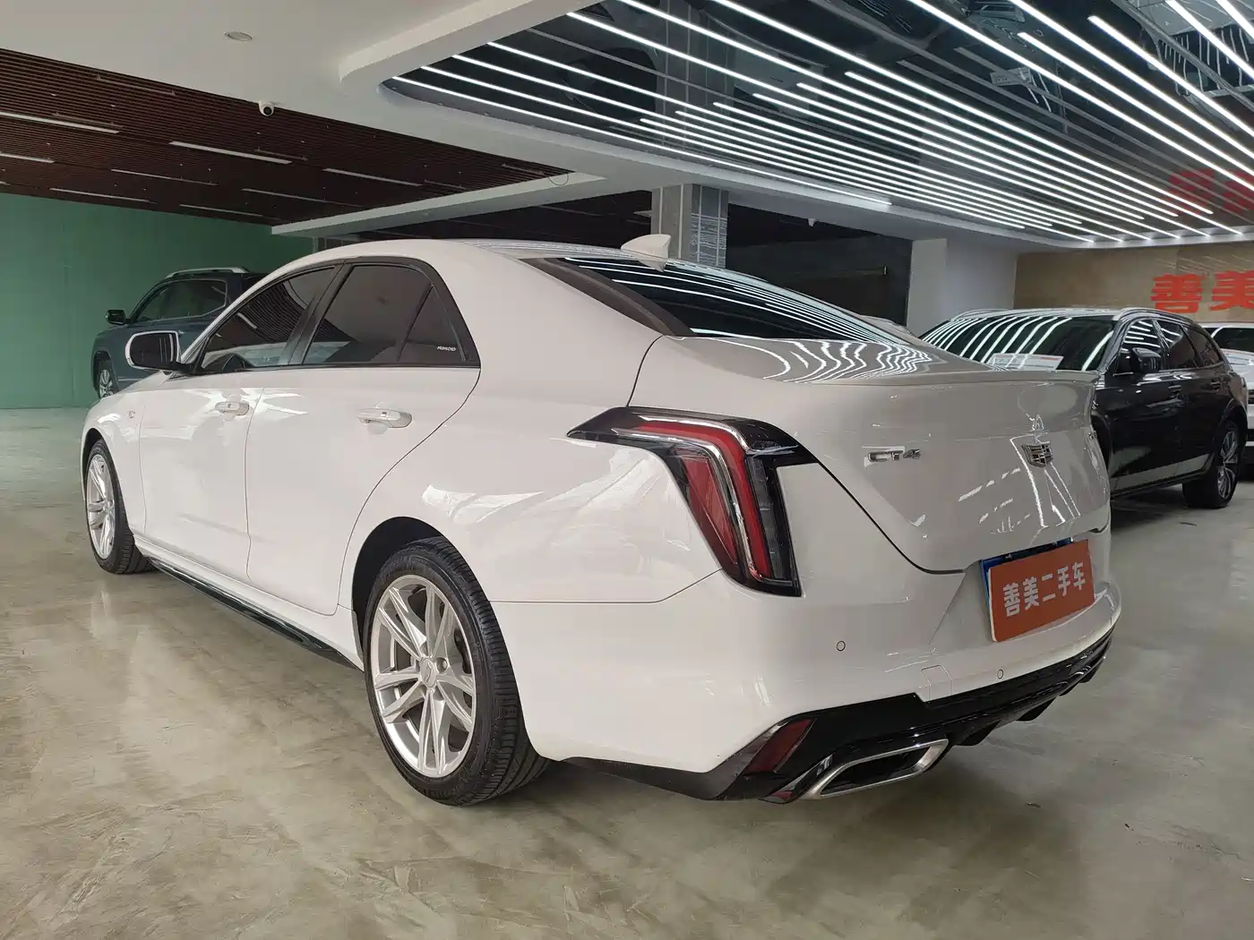 CADILLAC CT4