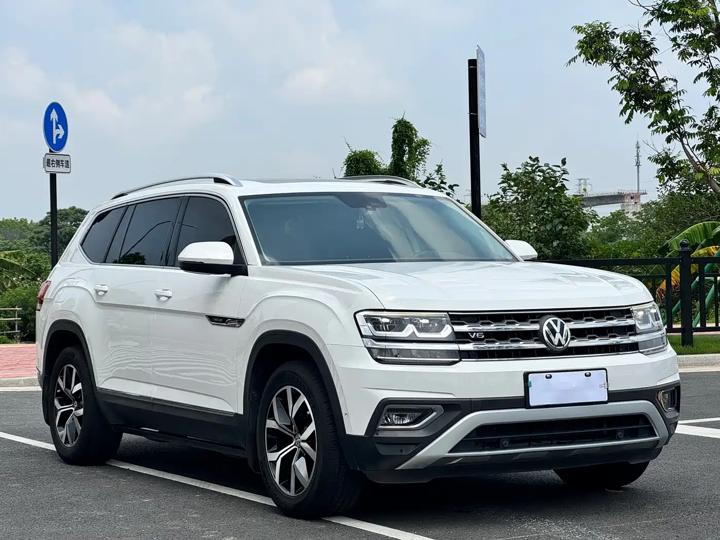 Volkswagen Teramont 2017 530 V6 4WD Luxury Edition фото 3