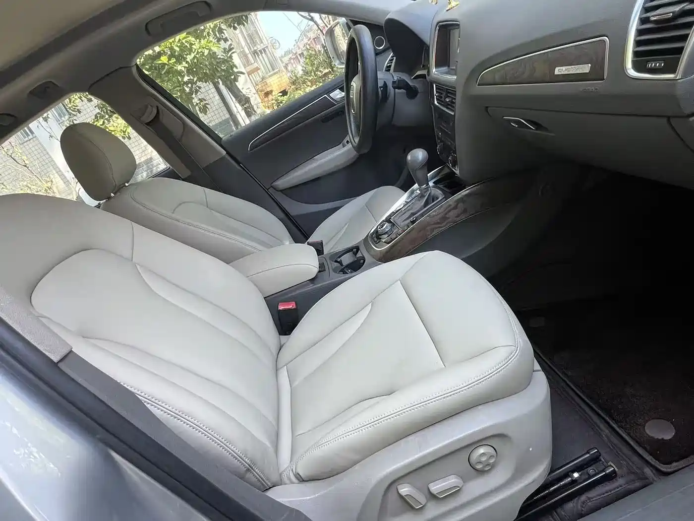 Audi Q5 2012 2.0TFSI Luxury фото 14
